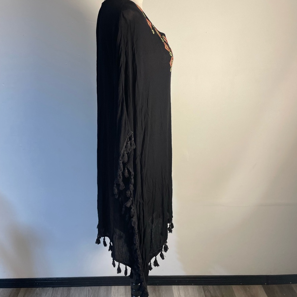 Embroidered Black Midi Dress - Picture 4 of 7